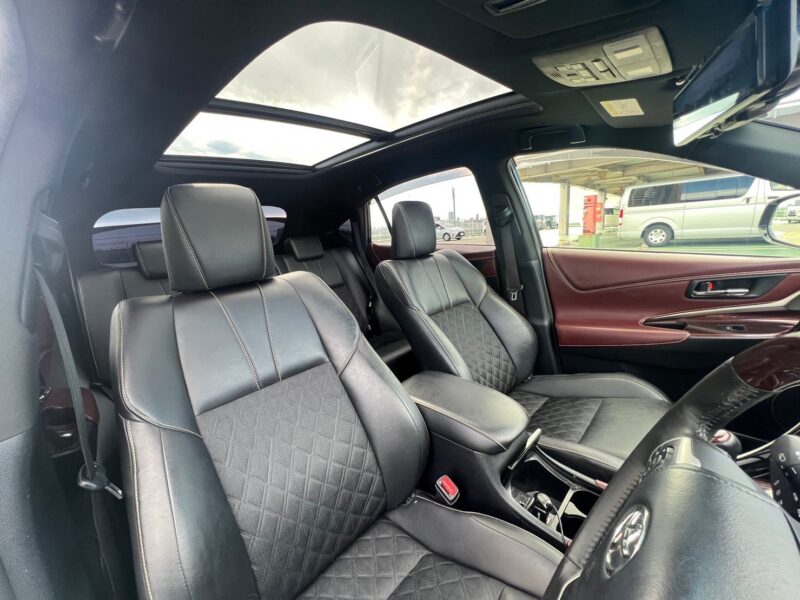 ハリアー 2.0 アドバンスPKG★R5税金完納★車検ロング★パノラマルーフ★ミラーモニター★360°カメラ★プレミアサウンドシステム★パドックスホイール★黒革シート★ドラレコ★衝突軽減B★車線変更センサー★装備充実★業界最安画像11