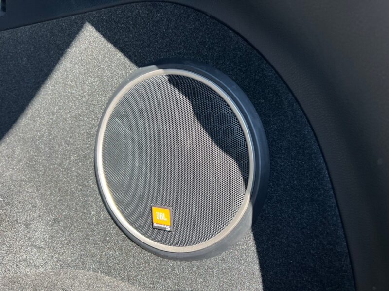 ハリアー 2.0 アドバンスPKG★R5税金完納★車検ロング★パノラマルーフ★ミラーモニター★360°カメラ★プレミアサウンドシステム★パドックスホイール★黒革シート★ドラレコ★衝突軽減B★車線変更センサー★装備充実★業界最安画像24