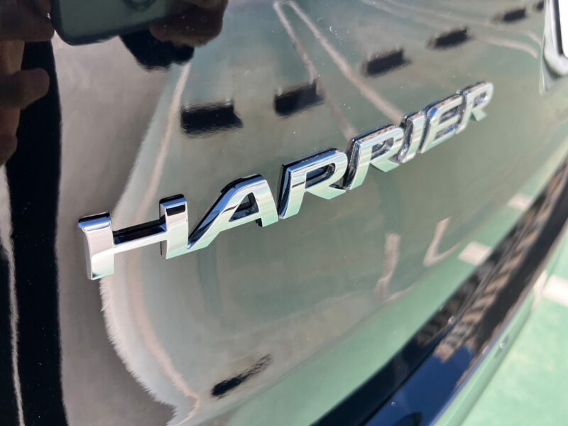 ハリアー 2.0 アドバンスPKG★R5税金完納★車検ロング★パノラマルーフ★ミラーモニター★360°カメラ★プレミアサウンドシステム★パドックスホイール★黒革シート★ドラレコ★衝突軽減B★車線変更センサー★装備充実★業界最安画像27