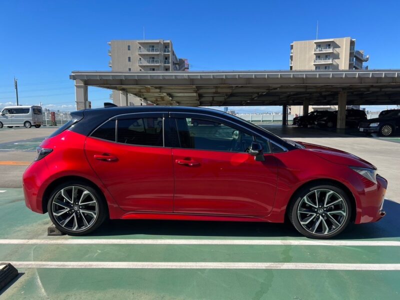 カローラスポーツ 1.8 ハイブリッド GZ★R5税金完納★ドラレコ★走行中TV視聴★シートヒーター★9インチディスプレイ★ブラインドスポットモニター★ブラックルーフ★装備充実★業界最安画像4