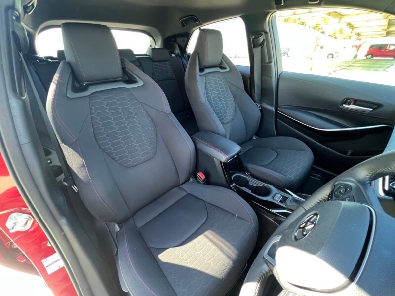 カローラスポーツ 1.8 ハイブリッド GZ★R5税金完納★ドラレコ★走行中TV視聴★シートヒーター★9インチディスプレイ★ブラインドスポットモニター★ブラックルーフ★装備充実★業界最安画像11