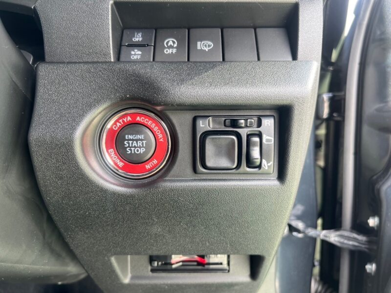 ジムニー 660 XC 4WD 4AT★新車同様★走行0.6万k★R5税金完納★車検ロング★シートヒーター★ドラレコ★車線変更センサー★極良極美★業界最安画像18