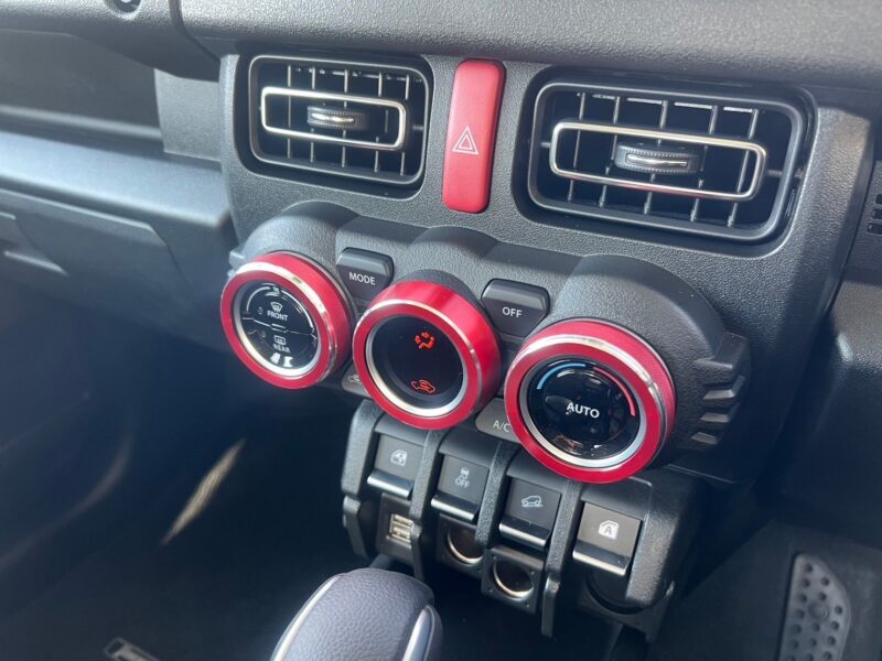 ジムニー 660 XC 4WD 4AT★新車同様★走行0.6万k★R5税金完納★車検ロング★シートヒーター★ドラレコ★車線変更センサー★極良極美★業界最安画像19