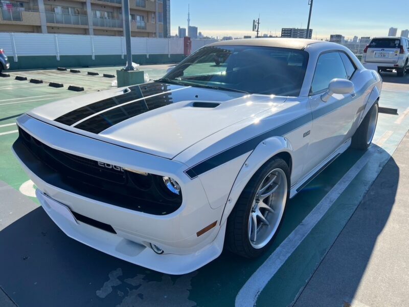 ダッジ チャレンジャー SE☆R5税金完納☆エアロ☆社外マフラー