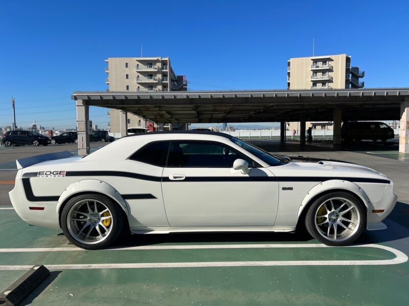 ダッジ チャレンジャー SE★R5税金完納★エアロ★社外マフラー★MOPAR製エアインテーク★ロックフォード製スピーカー★グラントゼロアンプ★work emotion製19インチ★絶好調★業界最安画像4