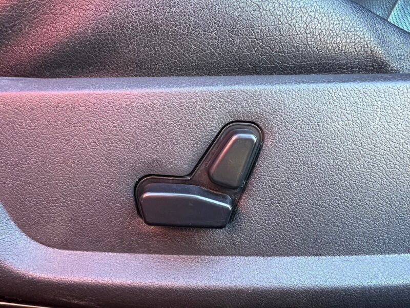 ダッジ チャレンジャー SE★R5税金完納★エアロ★社外マフラー★MOPAR製エアインテーク★ロックフォード製スピーカー★グラントゼロアンプ★work emotion製19インチ★絶好調★業界最安画像22