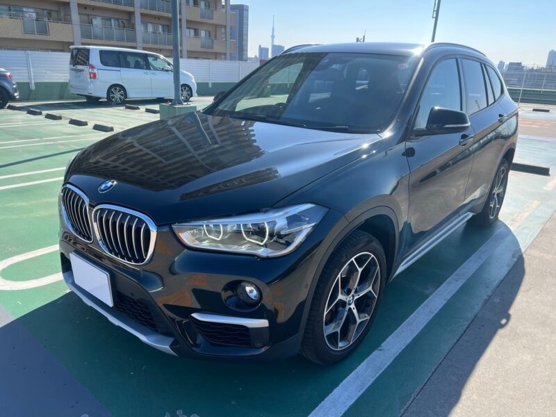 BMW X1 20i xライン4WD★R5税金完納★車検ロング★ヘッドアップディスプレイ★衝突回避軽減ブレーキ★パーキングセンサー★車線変更センサー★業界最安画像0