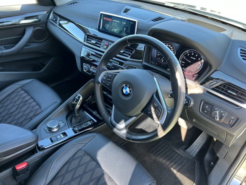 BMW X1 20i xライン4WD★R5税金完納★車検ロング★ヘッドアップディスプレイ★衝突回避軽減ブレーキ★パーキングセンサー★車線変更センサー★業界最安画像8