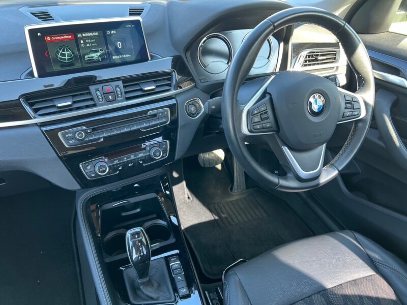 BMW X1 20i xライン4WD★R5税金完納★車検ロング★ヘッドアップディスプレイ★衝突回避軽減ブレーキ★パーキングセンサー★車線変更センサー★業界最安画像9