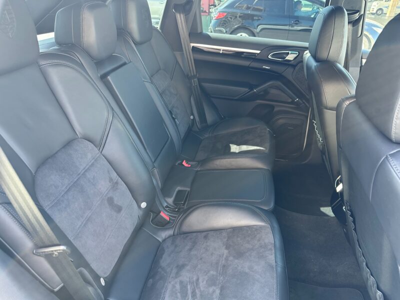 カイエン プラチナエディション 4WD★後期★R5税金完納★360°ビュー★BOSEサウンド★極了極美画像9