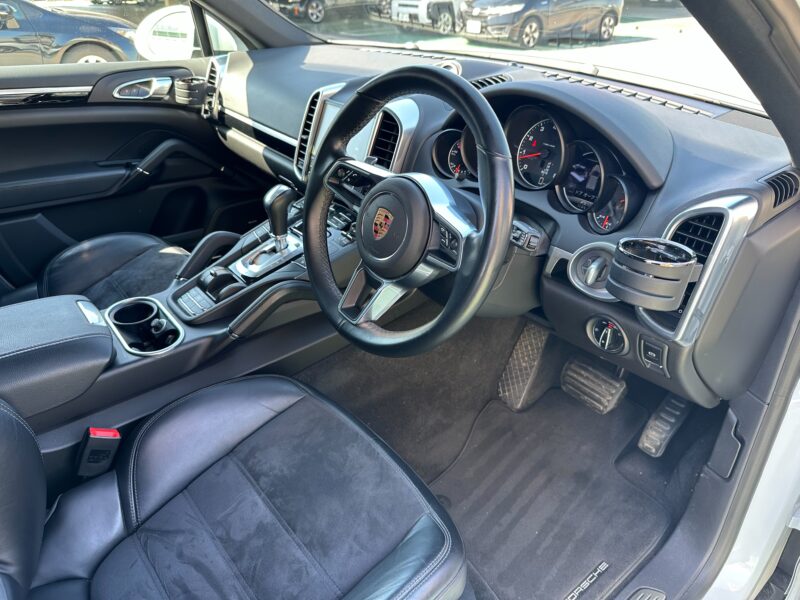 カイエン プラチナエディション 4WD★後期★R5税金完納★360°ビュー★BOSEサウンド★極了極美画像12