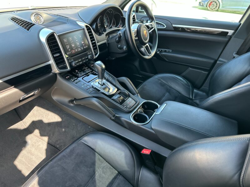 カイエン プラチナエディション 4WD★後期★R5税金完納★360°ビュー★BOSEサウンド★極了極美画像15