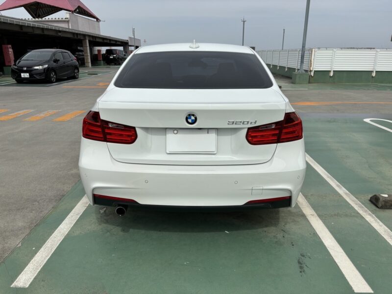BMW 320d Mスポーツ★R5税金完納★極上車★ハーフレザーシート★衝突軽減ブレーキ★レーンアシスト★装備充実★びっくり価格画像7