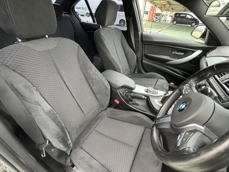 BMW 320d Mスポーツ★R5税金完納★極上車★ハーフレザーシート★衝突軽減ブレーキ★レーンアシスト★装備充実★びっくり価格画像9