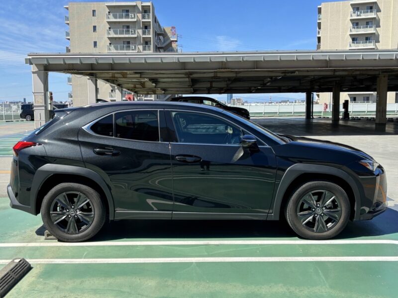 レクサスUX 200ブルーエディション★極良極美★大人気★サンルーフ★衝突軽減ブレーキ★レーンアシスト★装備充実★業界最安画像3