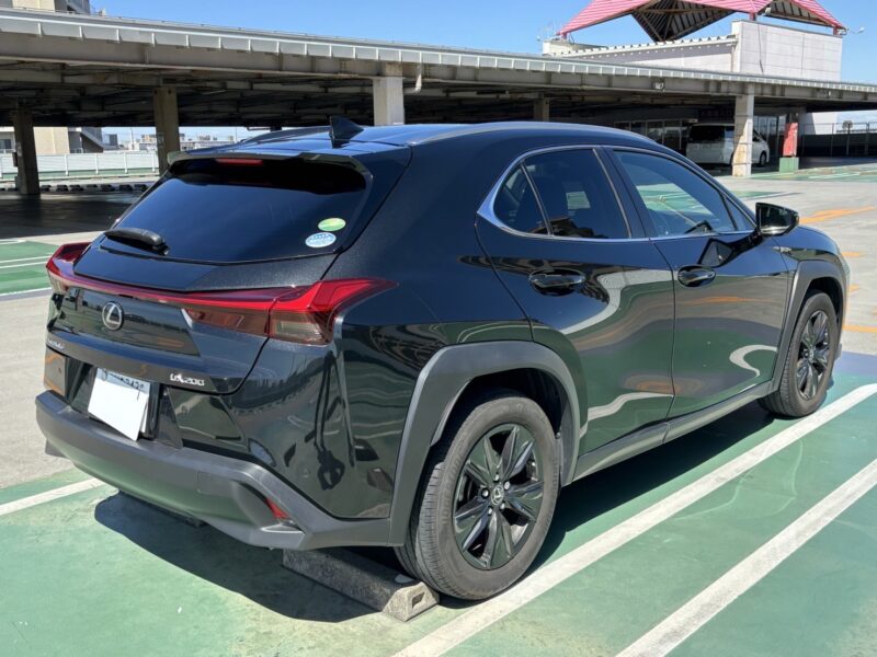 レクサスUX 200ブルーエディション★極良極美★大人気★サンルーフ★衝突軽減ブレーキ★レーンアシスト★装備充実★業界最安画像5