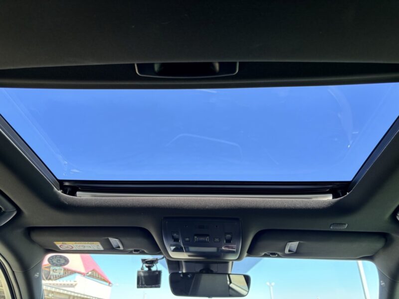 レクサスUX 200ブルーエディション★極良極美★大人気★サンルーフ★衝突軽減ブレーキ★レーンアシスト★装備充実★業界最安画像9