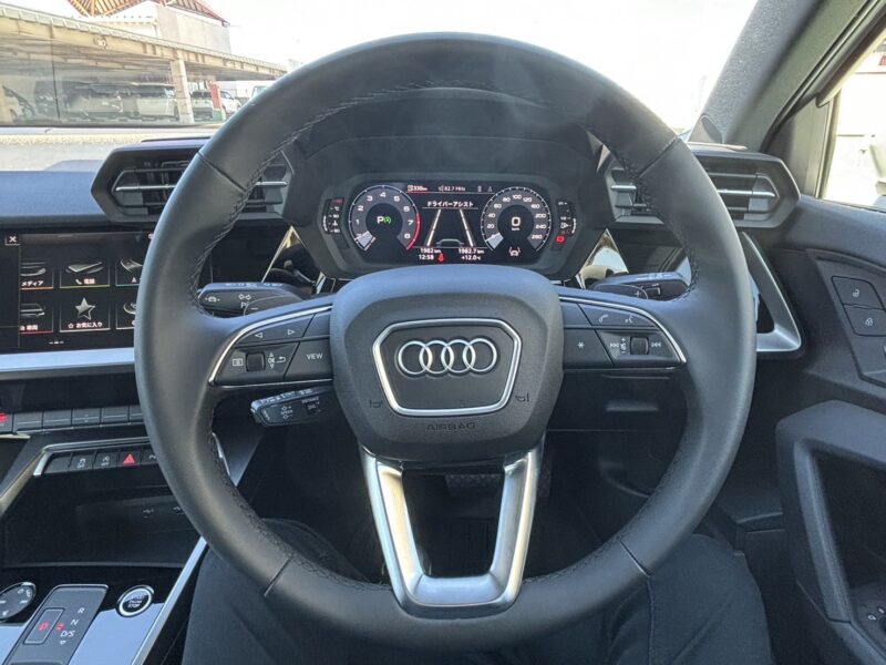 アウディ A3 アドバン30TFSI★新車同様★★R5税金完納★0.1万km★衝突軽減ブレーキ★レーンアシスト★現行型★メーターナビ★装備充実★業界最安画像16