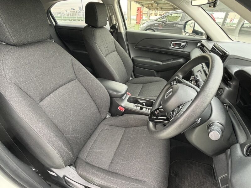 ヴェゼル 1.5 e:HEV X★R5税金完納★極上車★アダプティブクルーズコントロール★衝突軽減ブレーキ★パーキングセンサー★レーンアシスト★業界最安画像9