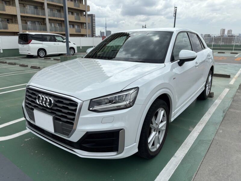 アウディ Q2 35TFSI シリンダーオンデマンドスポーツ SラインPKG★現行型★ワンオーナー★上級グレード★車検ロング★極上車★ハーフレザー★装備充実★業界最安画像0