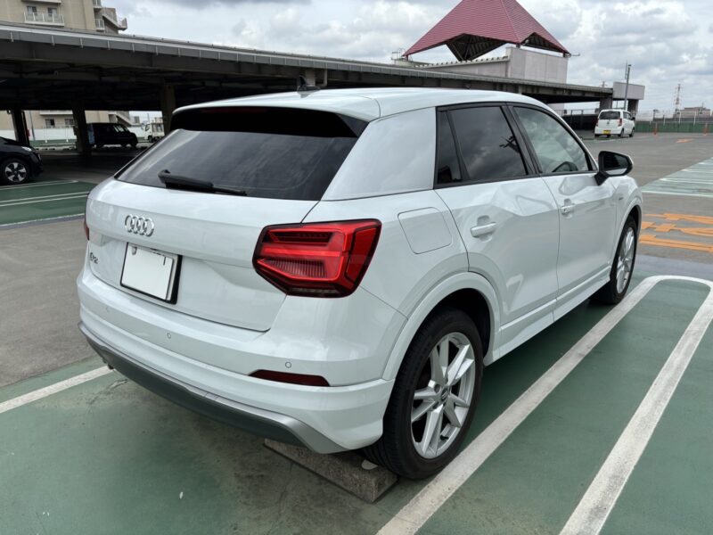 アウディ Q2 35TFSI シリンダーオンデマンドスポーツ SラインPKG★現行型★ワンオーナー★上級グレード★車検ロング★極上車★ハーフレザー★装備充実★業界最安画像6