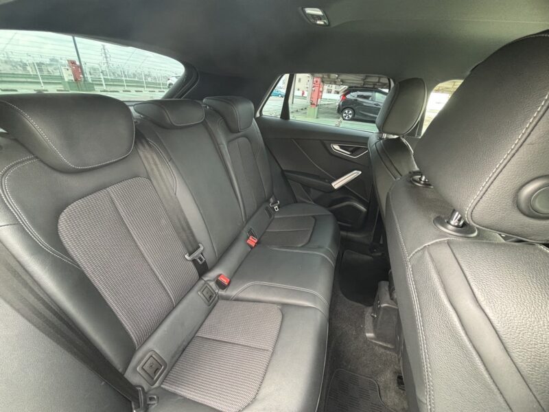 アウディ Q2 35TFSI シリンダーオンデマンドスポーツ SラインPKG★現行型★ワンオーナー★上級グレード★車検ロング★極上車★ハーフレザー★装備充実★業界最安画像12