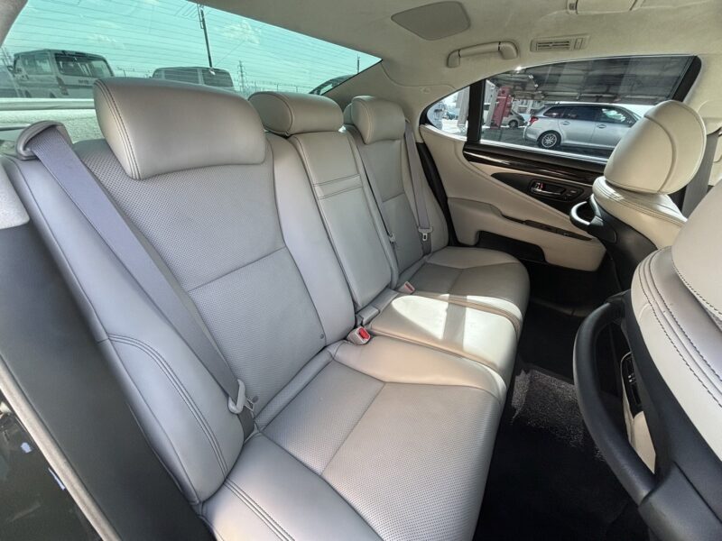 レクサスLS 460 バージョンL★R5税金完納★極上車★レザーシート★大人気★車検ロング★業界最安画像12