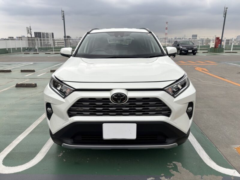 RAV4 G Zパッケージ 4WD★R5税金完納★衝突軽減ブレーキ★ミラーモニター★レザーシート★純正ナビ★シートヒーター★極上車★業界最安画像2