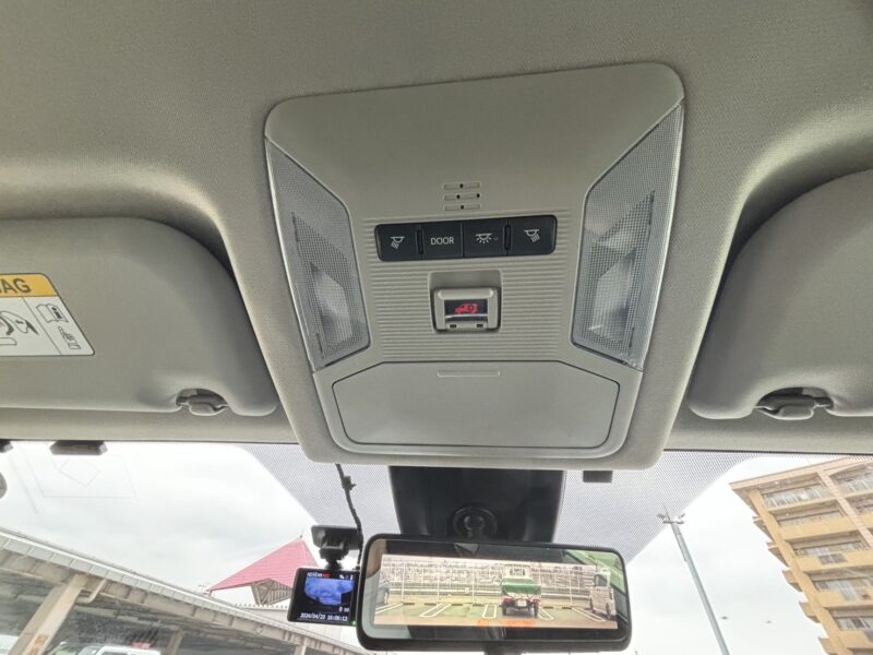 RAV4 G Zパッケージ 4WD★R5税金完納★衝突軽減ブレーキ★ミラーモニター★レザーシート★純正ナビ★シートヒーター★極上車★業界最安画像23