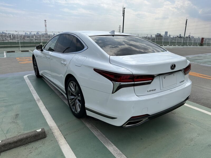 レクサス LS500 Fスポーツ★R5税金完納★極良極美★大人気★赤レザー★ミラーモニター★車検ロング★装備充実★業界最安画像4