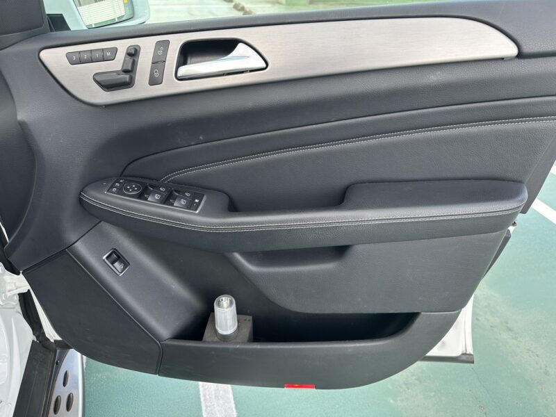 ML350 ブルーテック 4マチック レザー★R5税金完納★ブレーキパット新品★ディーゼル★360°カメラ★業界最安画像8