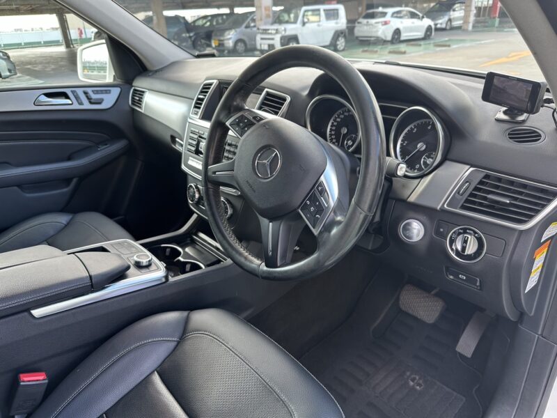 ML350 ブルーテック 4マチック レザー★R5税金完納★ブレーキパット新品★ディーゼル★360°カメラ★業界最安画像9