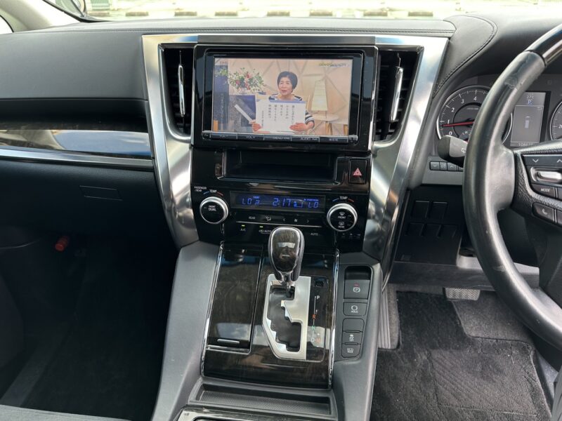 ヴェルファイア Z Gエディション★R6税金完納★サンルーフ★パワーシート★ハーフレザー★業界最安画像10