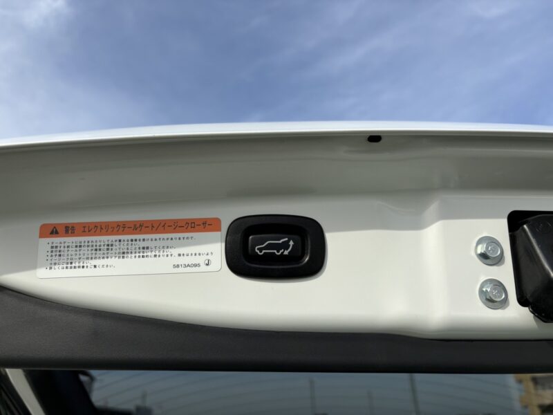 アウトランダー PHEV Gプレミアムパッケージ★サンルーフ★4WD★360°カメラ業界最安画像9