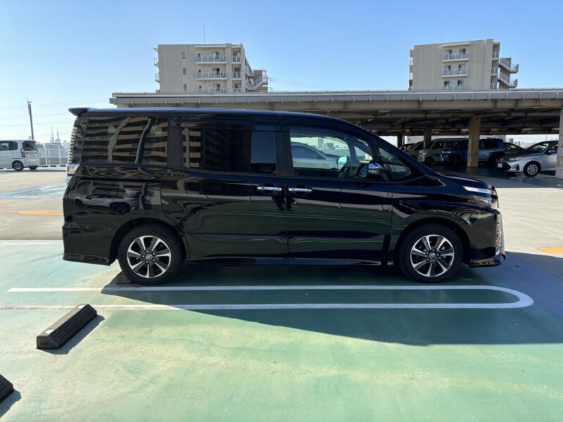 ヴォクシー ZS 煌Ⅱ★大人気★アルパイン後席モニター★ドラレコ★業界最安画像4