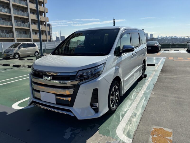 ノア SI W×BⅢ★大人気★両側電動スライド★オートドライブ★業界最安画像0