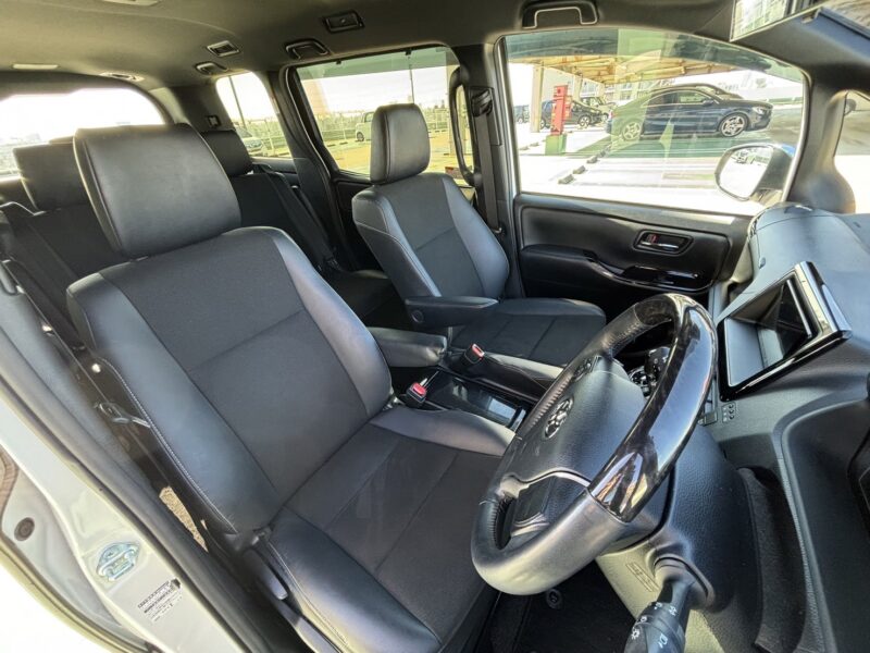 ノア SI W×BⅢ★大人気★両側電動スライド★オートドライブ★業界最安画像11