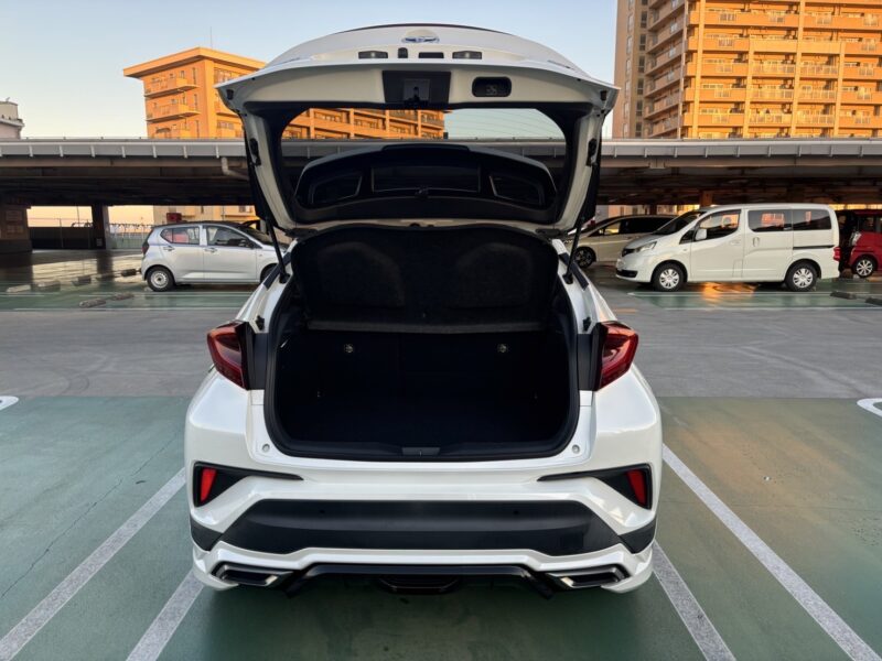 CHR ハイブリッド1.8G モデリスタ★R6税金完納★モデリスタ★極上車★ハーフレザー★業界最安画像8