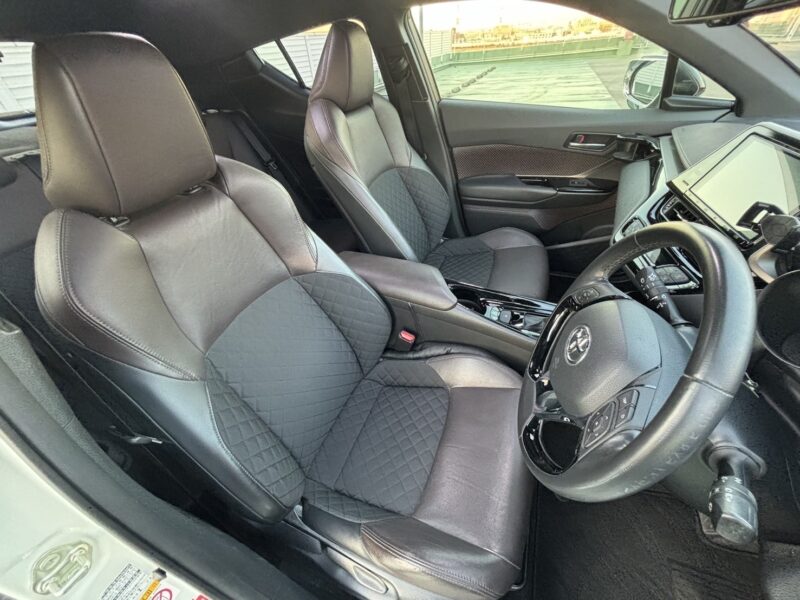 CHR ハイブリッド1.8G モデリスタ★R6税金完納★モデリスタ★極上車★ハーフレザー★業界最安画像10