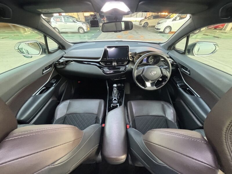 CHR ハイブリッド1.8G モデリスタ★R6税金完納★モデリスタ★極上車★ハーフレザー★業界最安画像12