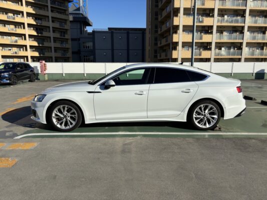 アウディ  A5スポーツバック 35TDI アドバンスト★R6税金完納★極良極美★360°カメラ★黒レザー★メーターナビ★現行モデル★業界最安画像3