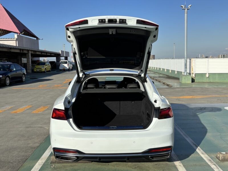 アウディ A5スポーツバック 35TDI アドバンスト★R6税金完納★極良極美★360°カメラ★黒レザー★メーターナビ★現行モデル★業界最安画像8