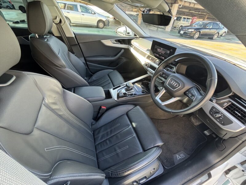 アウディ A5スポーツバック 35TDI アドバンスト★R6税金完納★極良極美★360°カメラ★黒レザー★メーターナビ★現行モデル★業界最安画像12