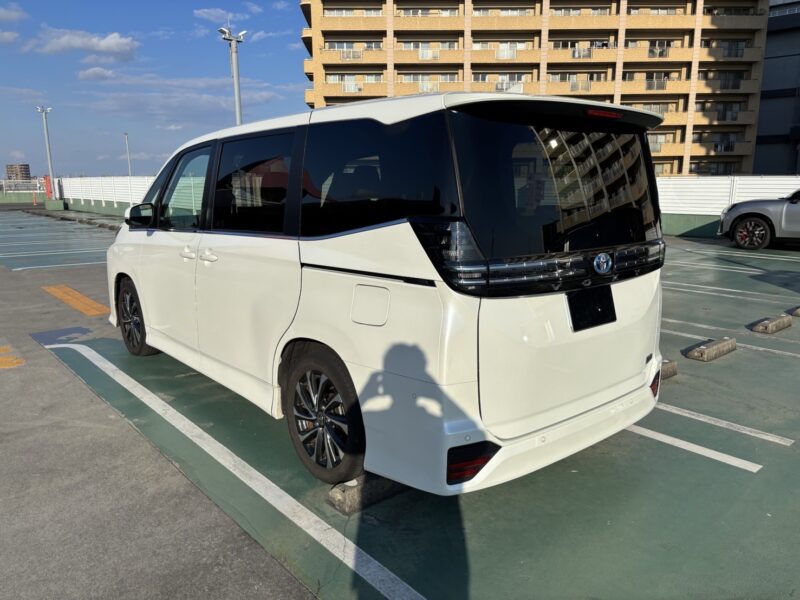 ヴォクシー S-Z ハイブリッド★R6税金完納★ワンオーナー★後席モニター★360°カメラ★大人気★現行型★業界最安画像6