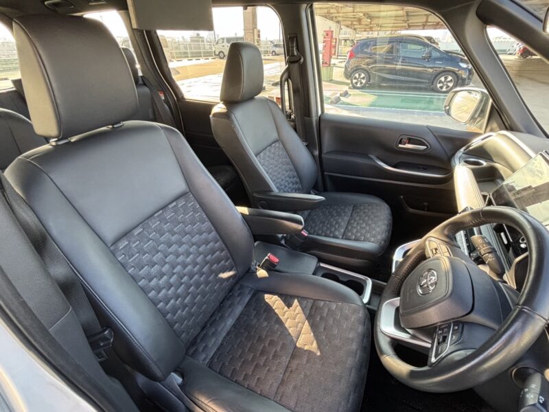 ヴォクシー S-Z ハイブリッド★R6税金完納★ワンオーナー★後席モニター★360°カメラ★大人気★現行型★業界最安画像10