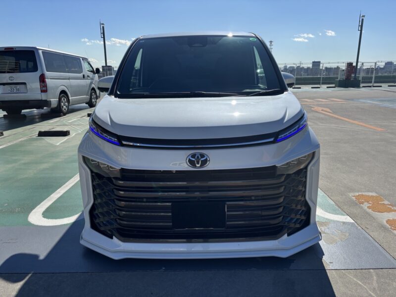 ヴォクシー S- Z KUHLレーシング コンプリート★R6税金完納★新車並み★KUHLコンプリート★エアサス★フルエアロ★19アルミ★360°カメラ★ミラーモニター★業界最安画像2