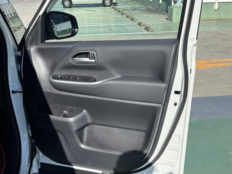 ヴォクシー S- Z KUHLレーシング コンプリート★R6税金完納★新車並み★KUHLコンプリート★エアサス★フルエアロ★19アルミ★360°カメラ★ミラーモニター★業界最安画像9