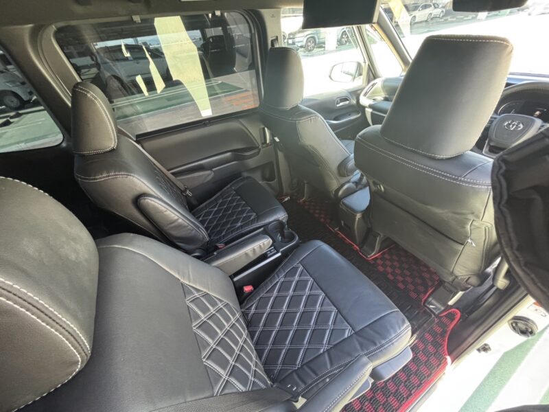 ヴォクシー S- Z KUHLレーシング コンプリート★R6税金完納★新車並み★KUHLコンプリート★エアサス★フルエアロ★19アルミ★360°カメラ★ミラーモニター★業界最安画像13