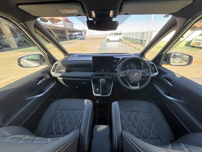 ヴォクシー S- Z KUHLレーシング コンプリート★R6税金完納★新車並み★KUHLコンプリート★エアサス★フルエアロ★19アルミ★360°カメラ★ミラーモニター★業界最安画像16