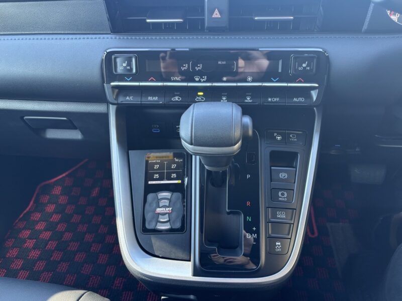 ヴォクシー S- Z KUHLレーシング コンプリート★R6税金完納★新車並み★KUHLコンプリート★エアサス★フルエアロ★19アルミ★360°カメラ★ミラーモニター★業界最安画像20